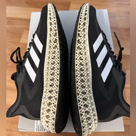 Men’s Adidas 4DFWD 2 Running Shoes Black and White size 10 - Picture 5 of 10